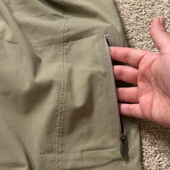 Columbia Omni-Shield Cropped Pants, Size 8 Tan Snap Drawstring Lightweight - Picture 5 of 13